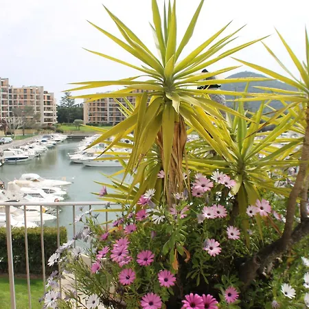 F3 Ile Marina La Napoule شقة
